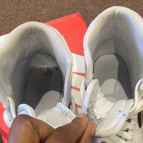 Nike Blazer MID ‘77 - Picture 9 of 10